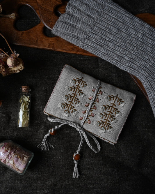 Preorder. Treasure notions pouch kit